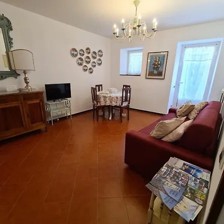 Il Borgo Di Ra * San Salvatore (Genoa)