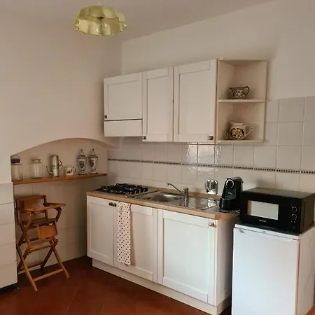 Il Borgo Di Ra * San Salvatore (Genoa)