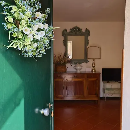 Il Borgo Di Ra San Salvatore (Genoa)